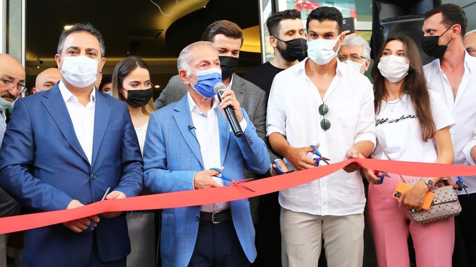 Beşiktaşlı futbolcu Necip Uysal’ın ismi spor tesisine verildi