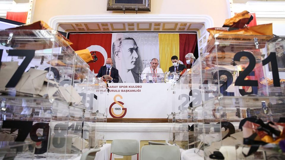 Galatasaray yeni başkanını seçiyor