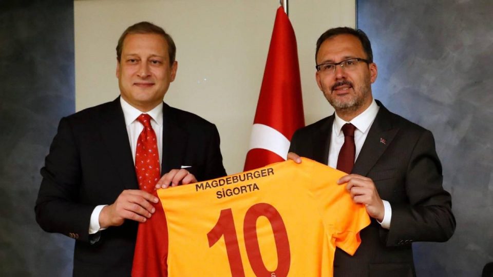 Bakan Kasapoğlu, Burak Elmas’ı kabul etti