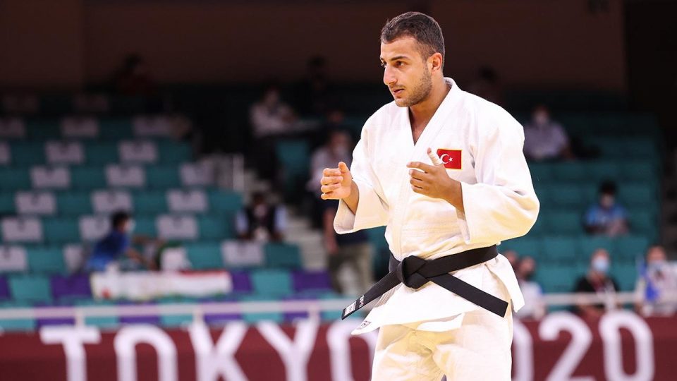 Judoda Bilal Çiloğlu son 16 turuna yükseldi