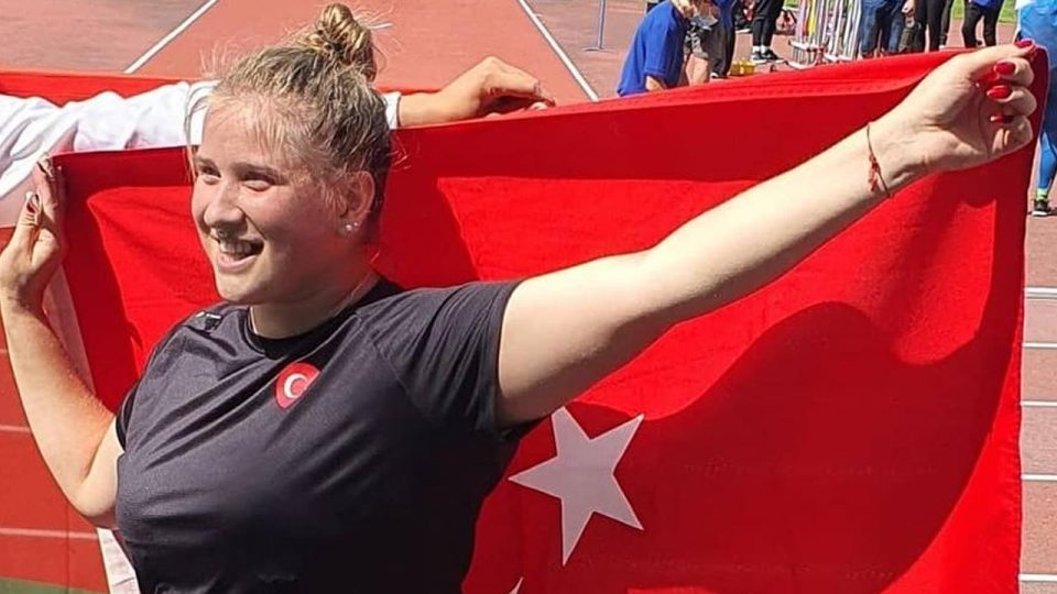 Milli ciritçi Münevver Hancı 23 yaş altında Avrupa ikincisi oldu