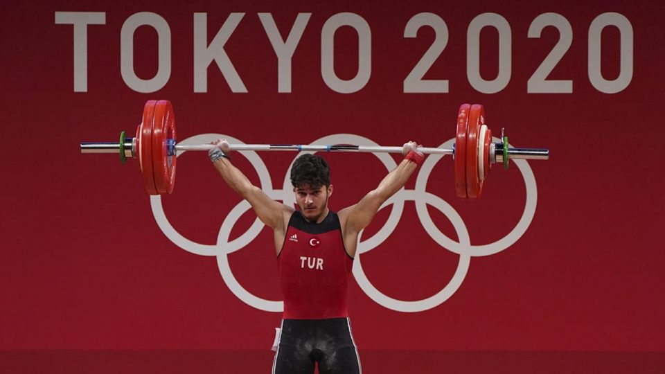 Milli halterci Tokyo’da dereceye giremedi