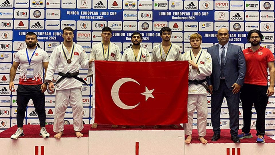 Milli judocular Bulgaristan’da 5 madalya kazandı