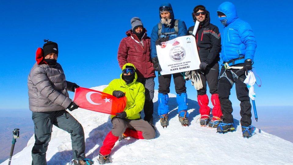 Tırmanışa açılan Ağrı Dağı’na dağcıların ilgisi artıyor