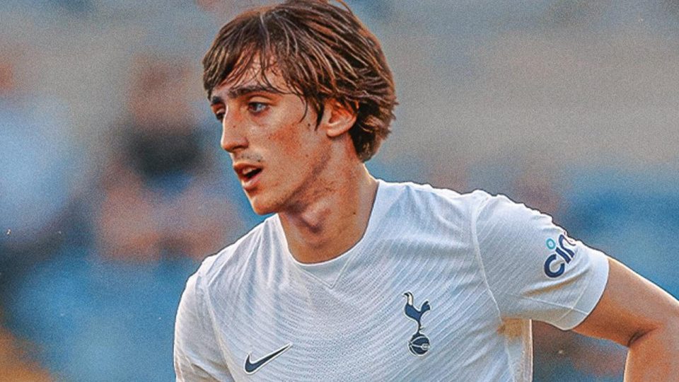 Tottenham, Bryan Gil’i kadrosuna kattı