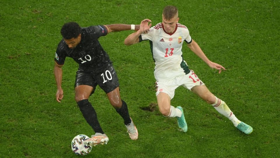UEFA’dan Macaristan’a 3 maç seyircisiz oynama cezası