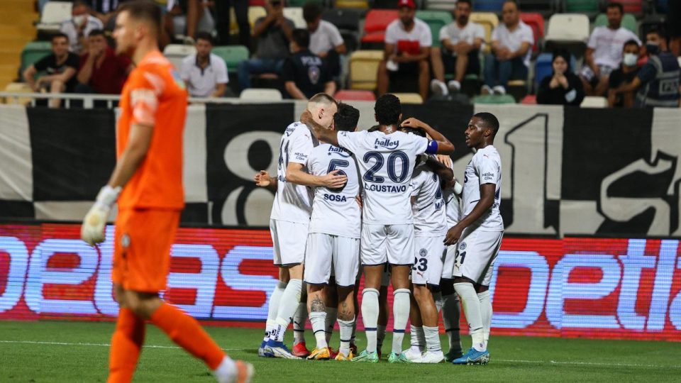 Fenerbahçe 3’te 3 yaptı