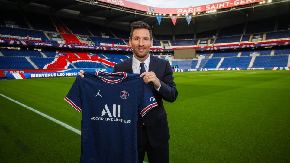 Messi resmen PSG’de