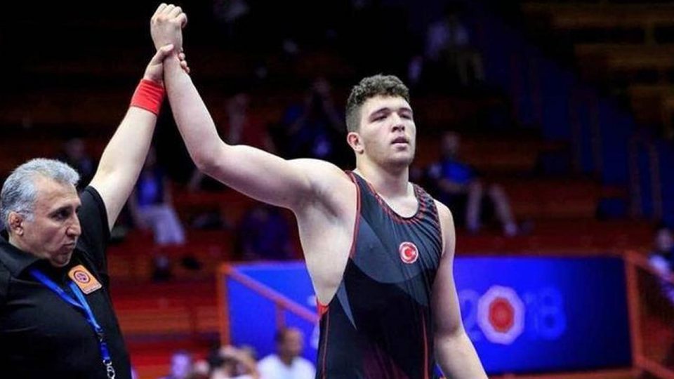 Milli güreşçi Muhammed Hamza Bakır dünya şampiyonu oldu