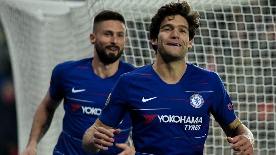 Chelseali futbolcu Marcos Alonso diz çökme eylemine katılmayacak