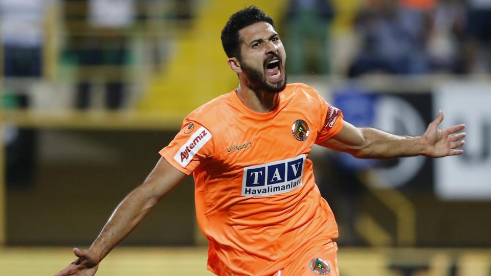 Emre Akbaba Alanyaspor’da