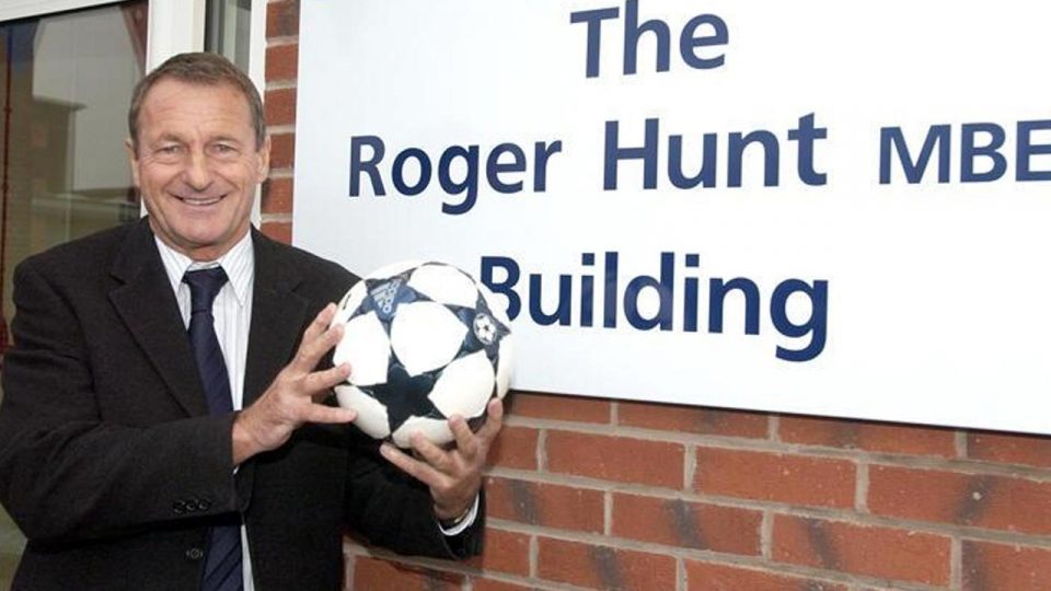 Eski İngiliz futbolcu Roger Hunt hayatını kaybetti