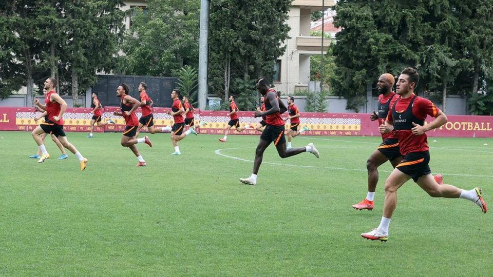 Galatasaray orta saha ve kaleye takviye yapacak