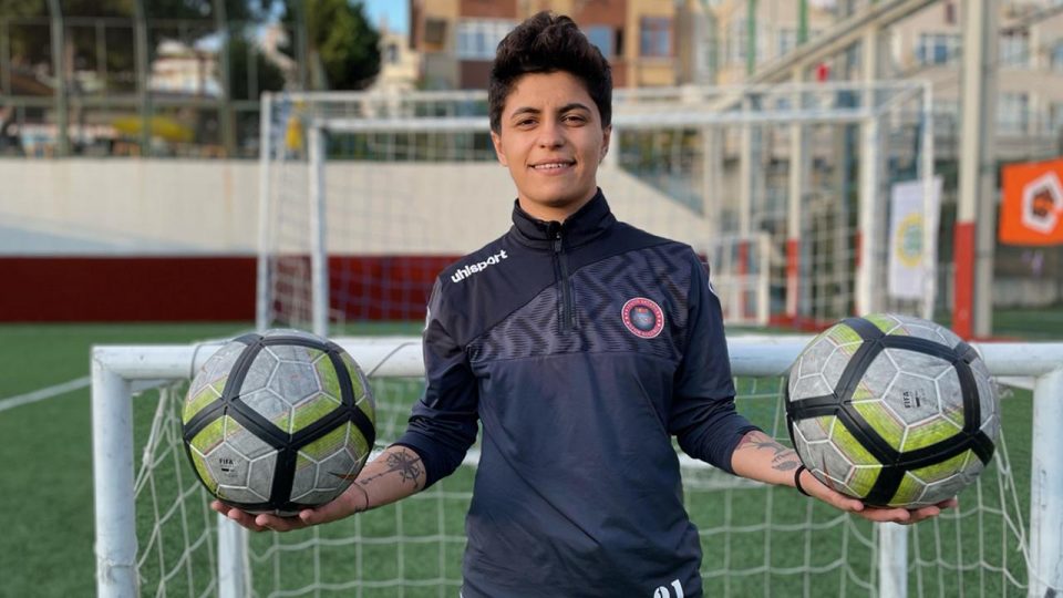 Gol kraliçesi Zelal’in hayatı futbolla değişti