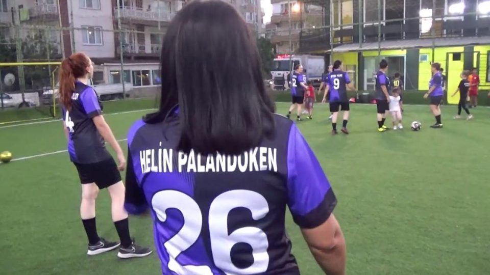 Kadına şiddete karşı sahaya indiler