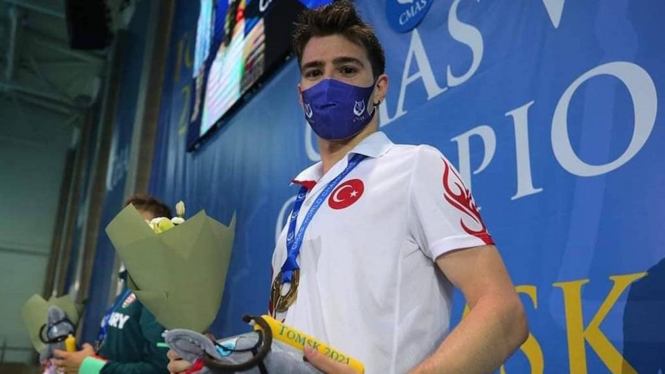 Milli sporcu Derin Toparlak dünya şampiyonu oldu