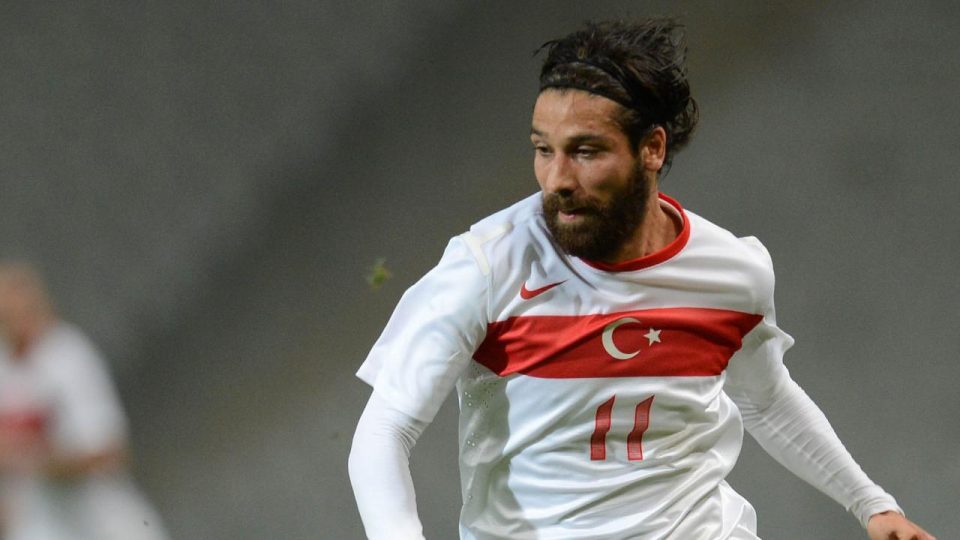 Olcay Şahan futbolu bıraktı