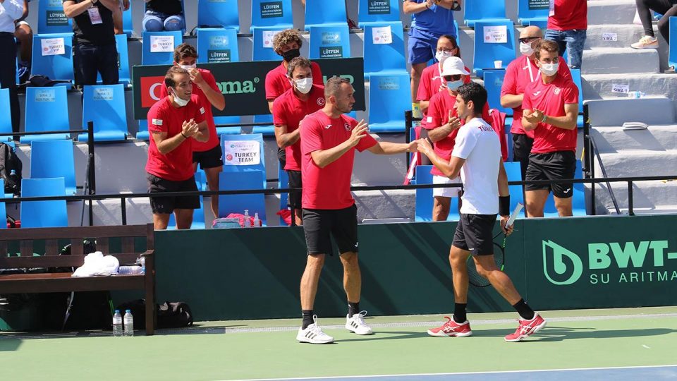 Türkiye Davis Cup’ta ilk güne iki galibiyetle başladı