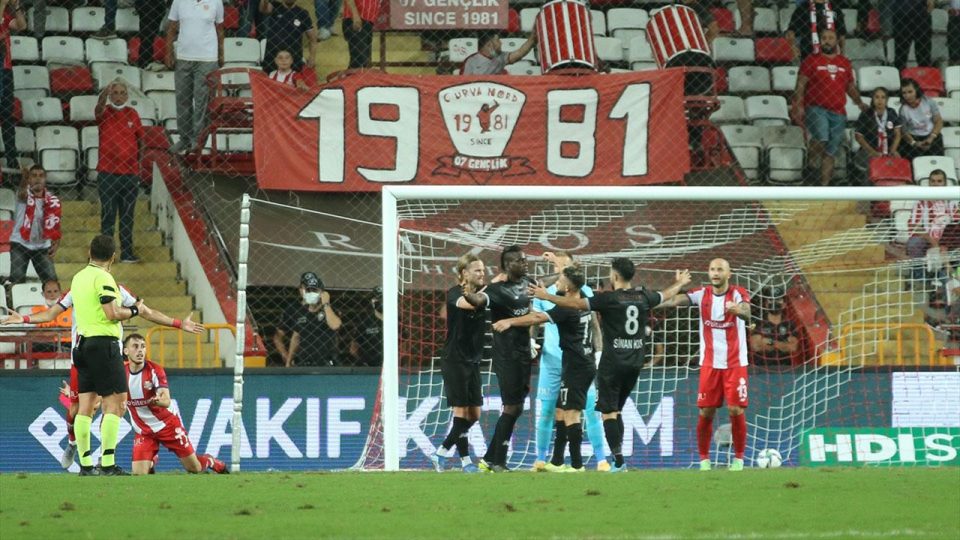 Adana Demirspor istediğini aldı