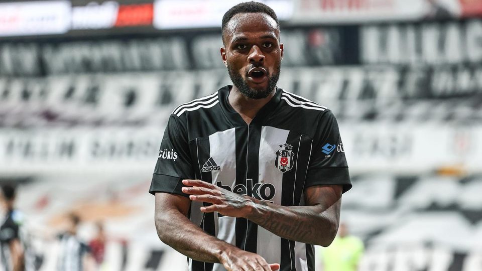 Beşiktaş’ta Larin ile sözleşme görüşmeleri sürüyor