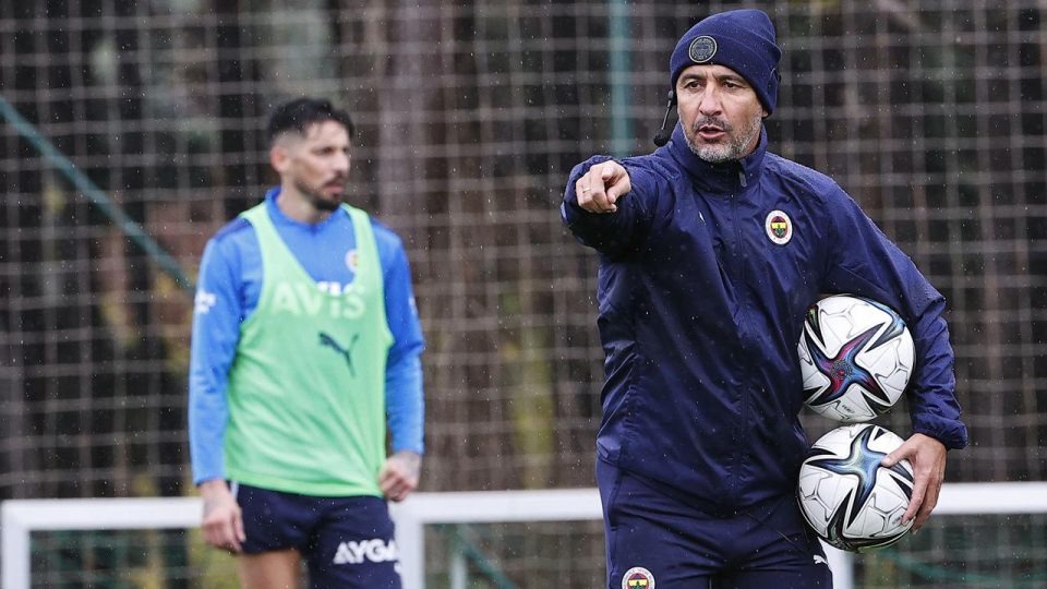 Fenerbahçe’de Vitor Pereira ideal 11’ini arıyor