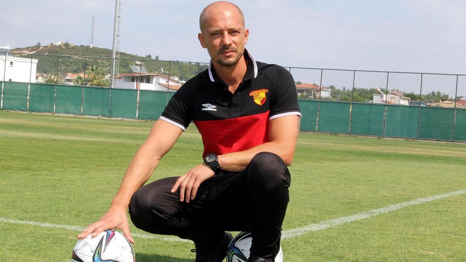 Göztepe’de başkan Mehmet Sepil Maestro’ya güveniyor