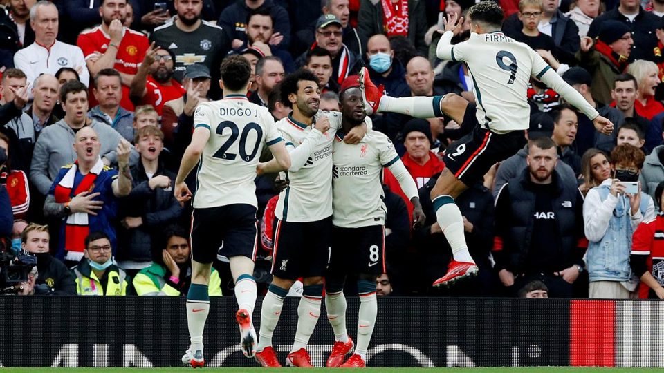 Liverpool’dan ManU deplasmanında tarihi galibiyet