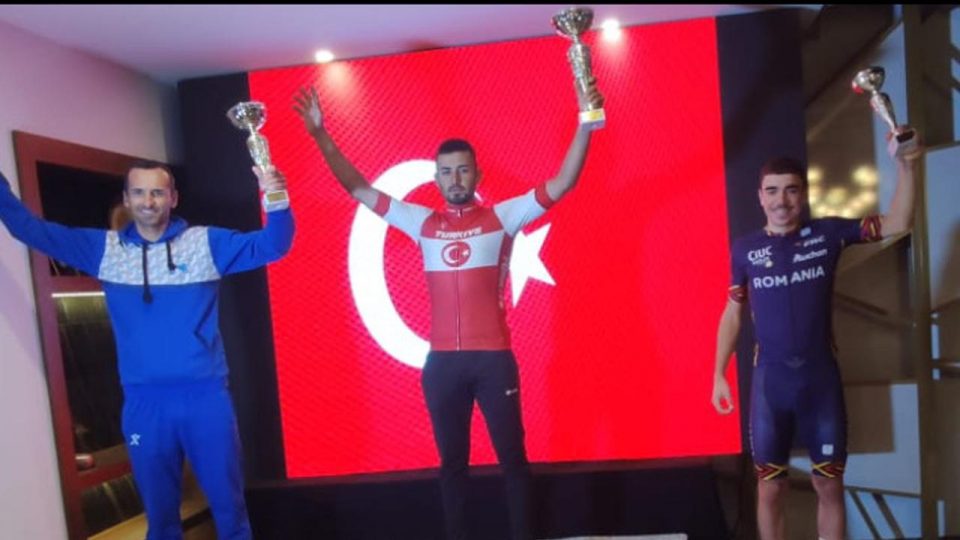 Milli bisikletçiler Balkan şampiyonu oldu