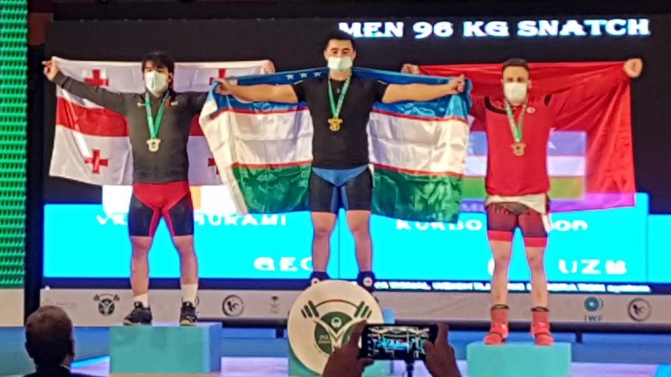 Milli halterci Muhammed Emin Burun bronz madalya kazandı