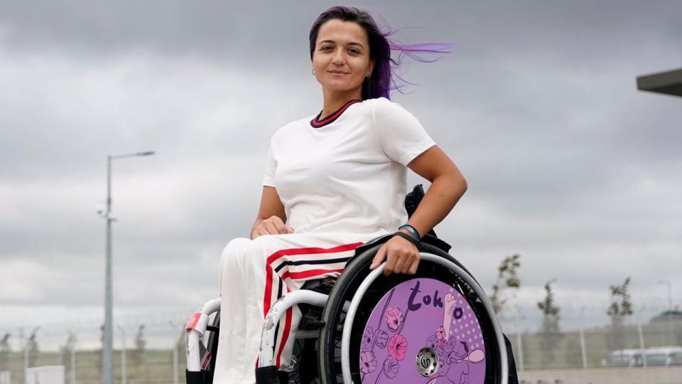 Milli paralimpik sporcu Büşra Ün tenisi bıraktığını açıkladı