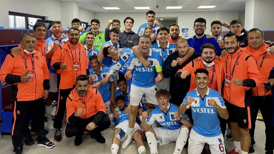 Trabzonspor UEFA Gençlik Ligi’nde turladı