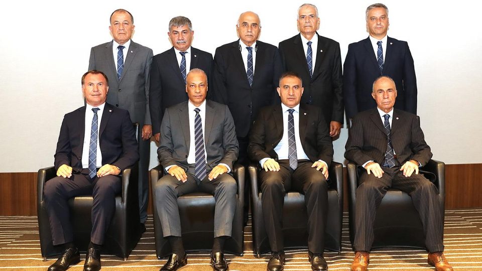 Türk futbolunda son 20 yılda 14 MHK görev aldı
