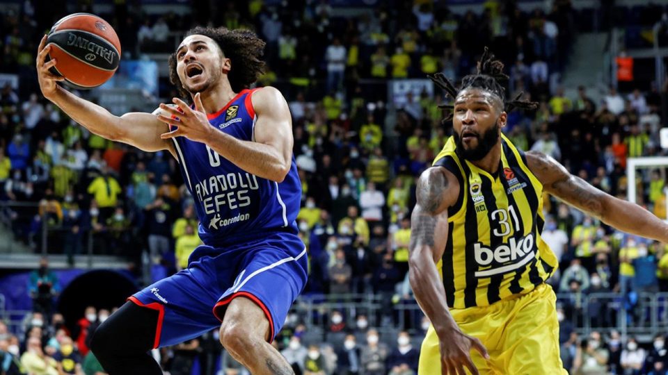 Avrupa Ligi’ndeki Türk derbisi Anadolu Efes’in