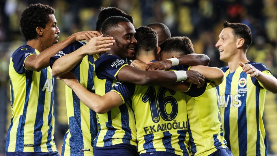 Fenerbahçe, UEFA Avrupa Ligi’nde sahne alıyor