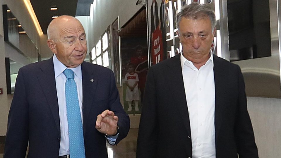 Ahmet Nur Çebi, Nihat Özdemir ile hakemleri konuştu