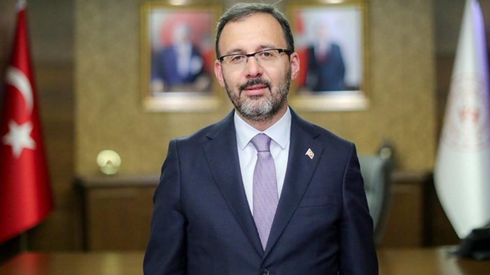 Bakan Kasapoğlu: Gençlerimiz insanlığı umududur