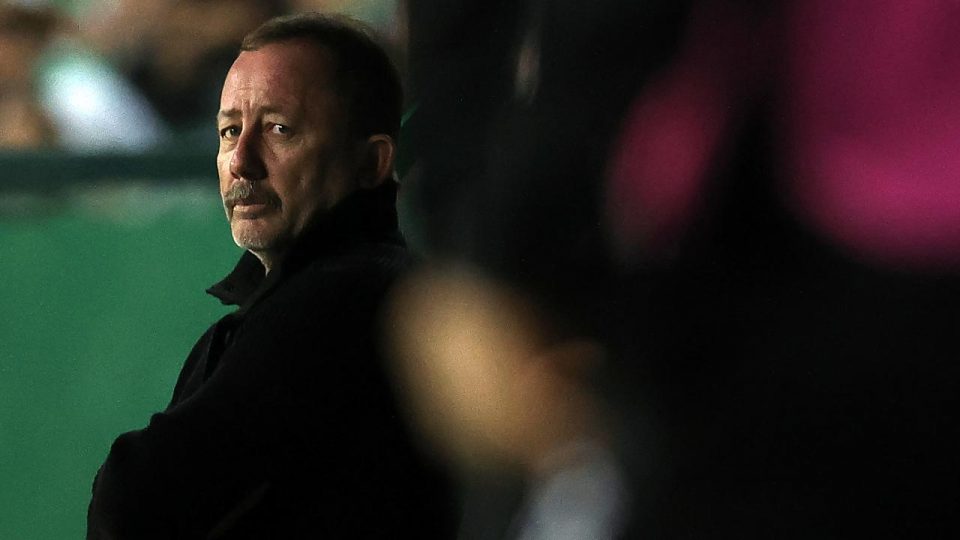 Beşiktaş’ta Sergen Yalçın istifa etti