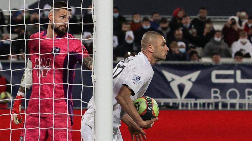 Burak Yılmaz’dan galibiyete gollü katkı