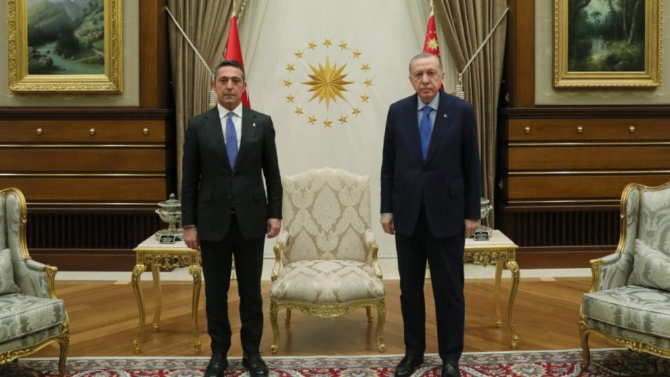 Cumhurbaşkanı Erdoğan, Fenerbahçe Başkanı Ali Koç’u kabul etti