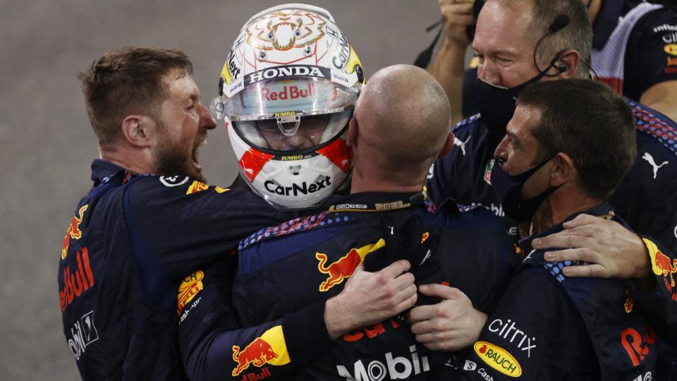 Formula 1’de şampiyon Verstappen