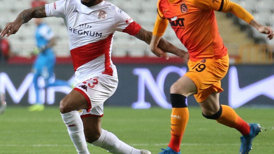Galatasaray ile Antalyaspor 51. randevuda