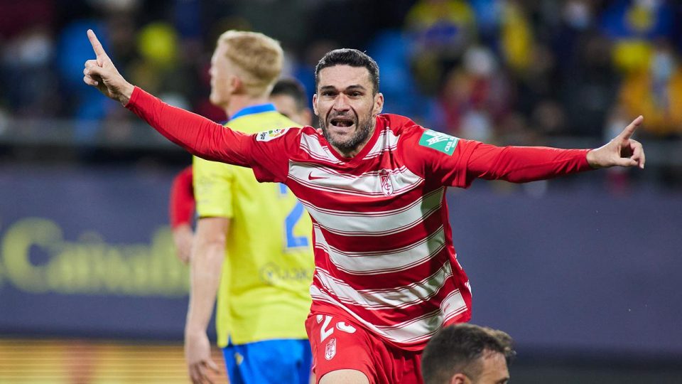 Granadalı Molina en yaşlı hat-trick yapan futbolcusu oldu