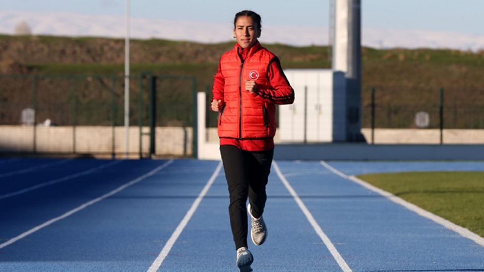 Milli atlet Derya Kunur’un gözü Avrupa Kros Şampiyonası’nda