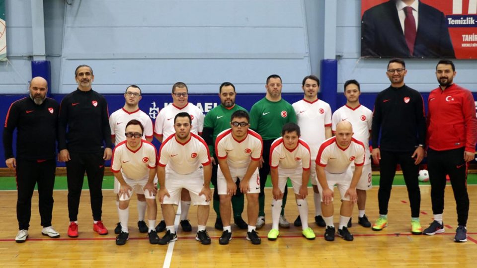 Özel sporcuların hedefi Dünya Şampiyonası’nda final
