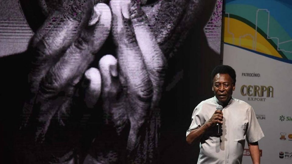 Pele hastaneye kaldırıldı