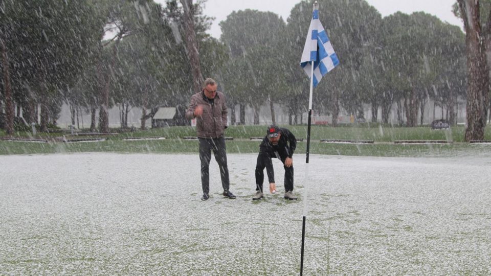 Antalya’daki golf turnuvasına kar engeli