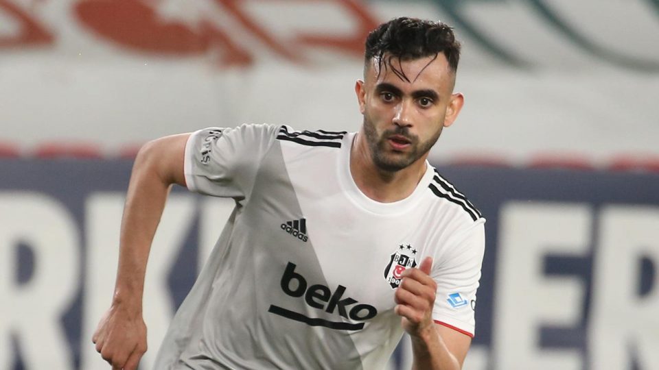 Beşiktaş’a Rachid Ghezzal’dan kötü haber