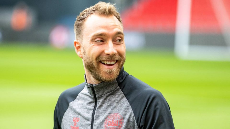 Christian Eriksen sahalara geri dönüyor