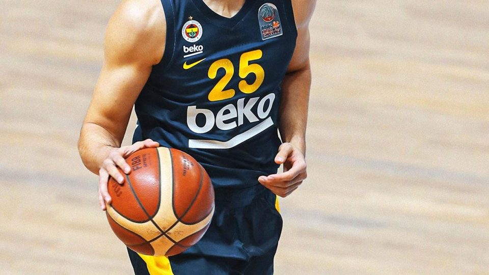 Fenerbahçe Beko’da 2 koronavirüs vakası