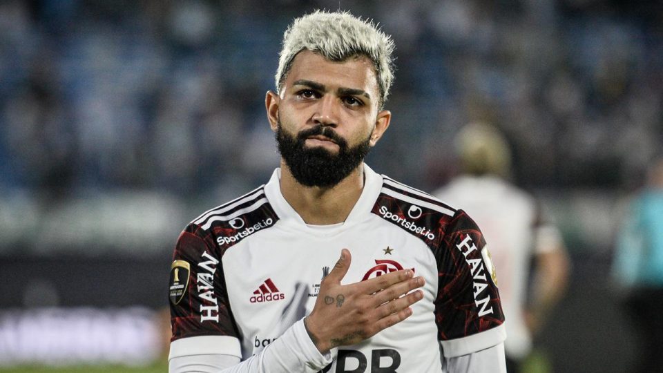 Fenerbahçe golcüsünü arıyor